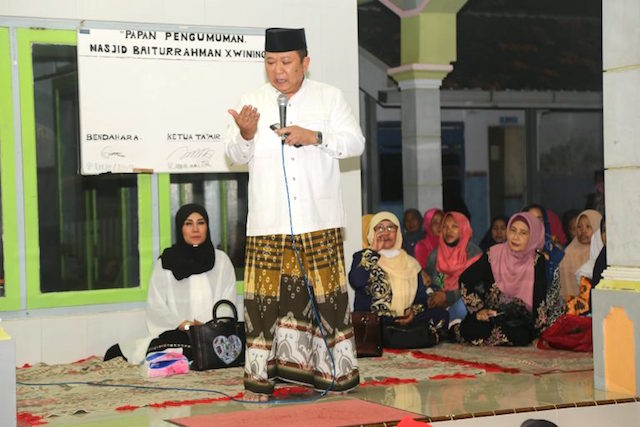 Lagi, Bacabup Jember Hendy Siswanto Disambati Masyarakat Soal Jalan Rusak 
